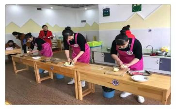 幼儿中班保育员个人总结5篇