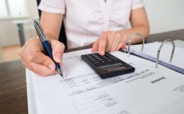 财务科出纳述职报告7篇