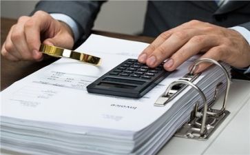 财务会计岗述职报告6篇
