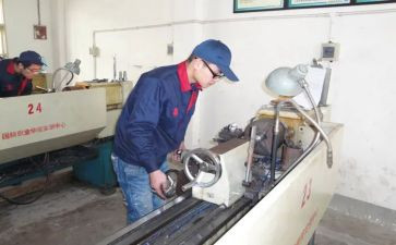 汽车工作总结报告8篇