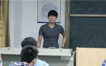 大学班长工作月总结7篇