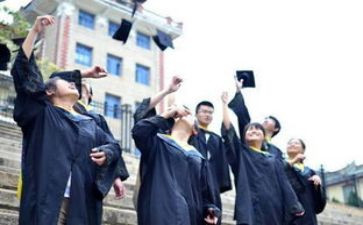 大学班长工作报告总结7篇
