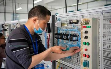 电工半年度工作总结8篇