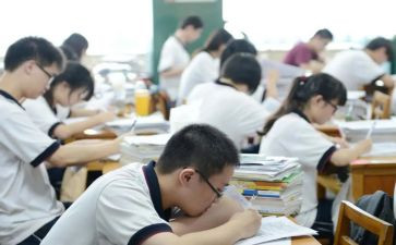 高一班主任师工作总结5篇