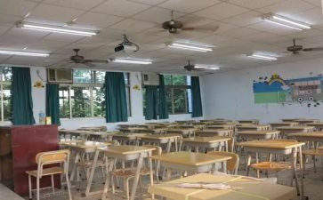 教室述职报告6篇