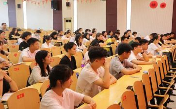 小班年级组长月总结8篇