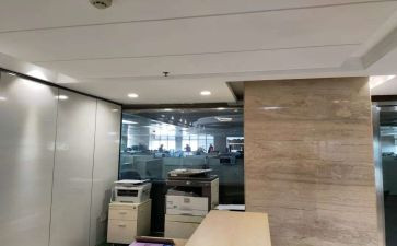 前台工作自我鉴定参考7篇