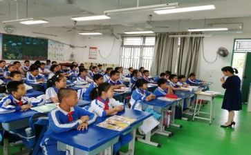 三年级语文课前三分钟演讲稿5篇