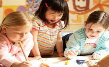 小班幼儿体育教案推荐6篇