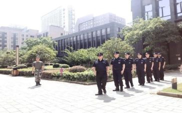 2024年个人小区保安工作总结7篇