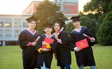 应届大学生简历模板6篇