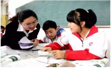 中二述职报告最新5篇
