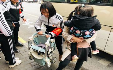 助人为乐学生事迹8篇